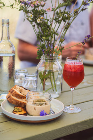 2022 Botanicals — Garden Party